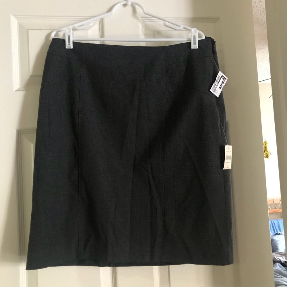 NWT Gray Pencil Skirt Size 14